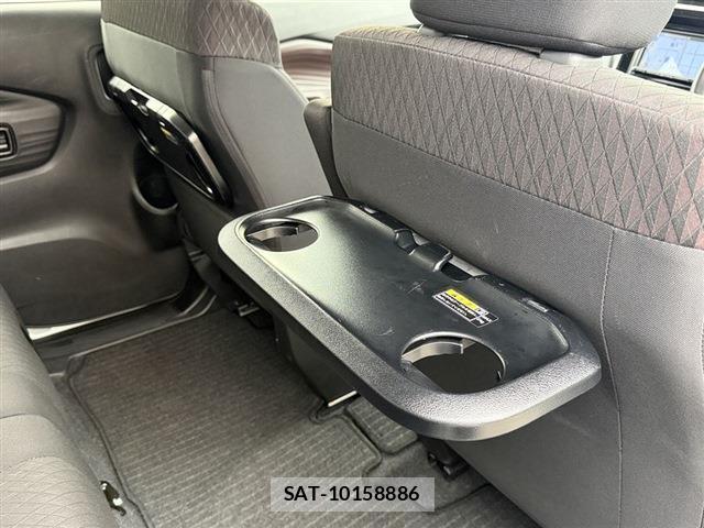 Mitsubishi DELICA 2024-05 8010867-18