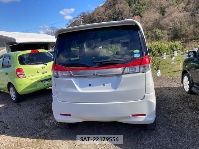 Mitsubishi DELICA 2015-03 8011801-4