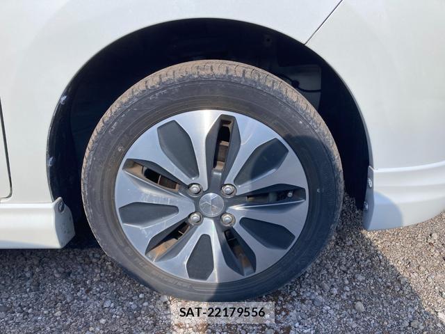 Mitsubishi DELICA 2015-03 8011801-9