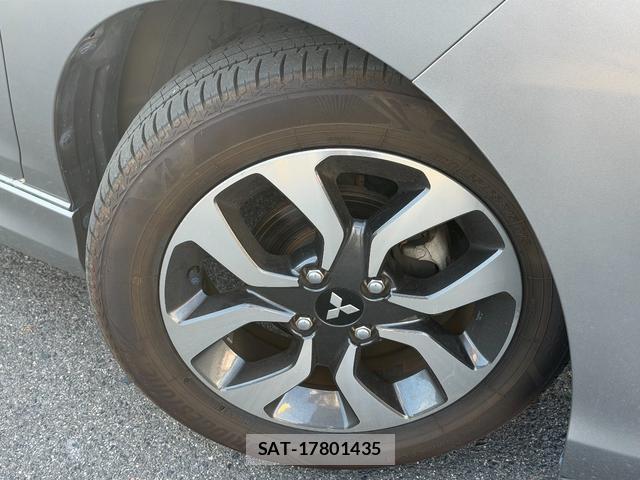 Mitsubishi DELICA 2017-02 8011998-9