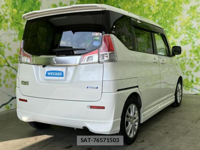 Mitsubishi DELICA 2018-07 8012366-2