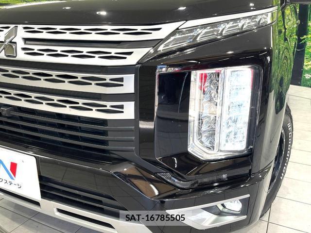 Mitsubishi DELICA 2022-10 8003023-13