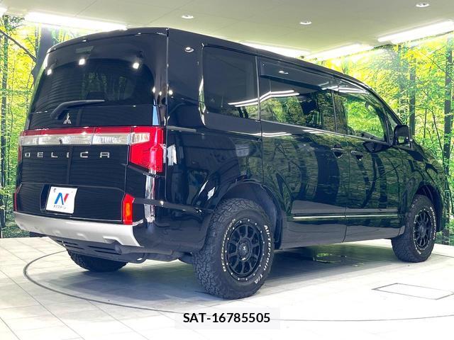 Mitsubishi DELICA 2022-10 8003023-18