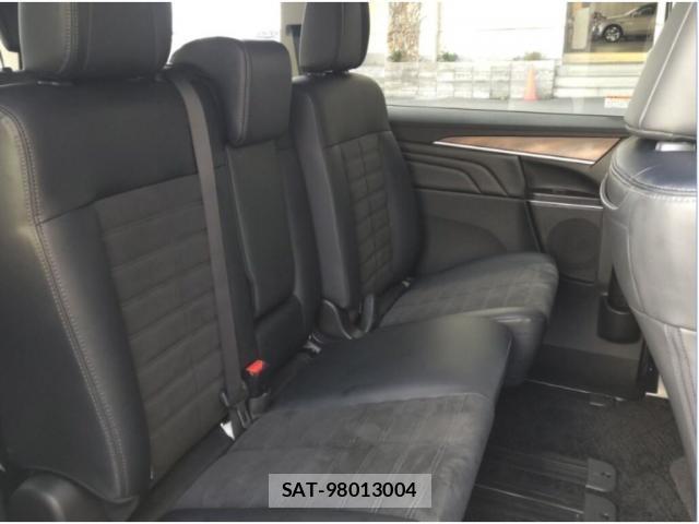 Mitsubishi DELICA 2023-09 8003257-3