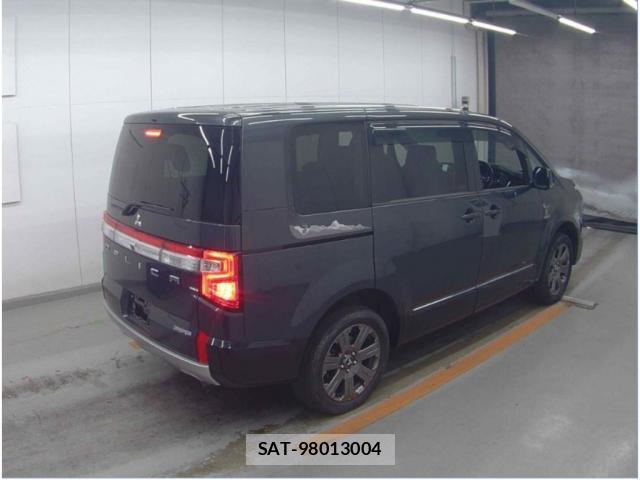Mitsubishi DELICA 2023-09 8003257-5