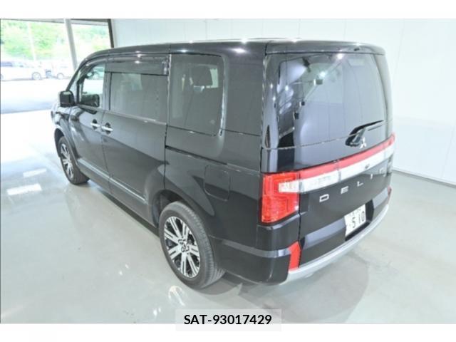 Mitsubishi DELICA 2022-01 8003288-1
