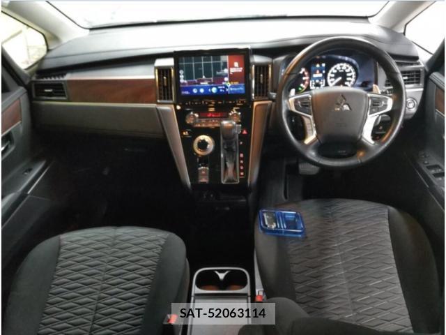 Mitsubishi DELICA 2022-05 8003307-2