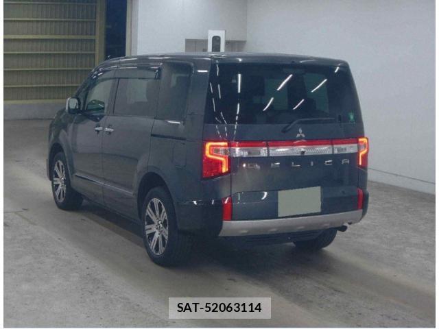 Mitsubishi DELICA 2022-05 8003307-4