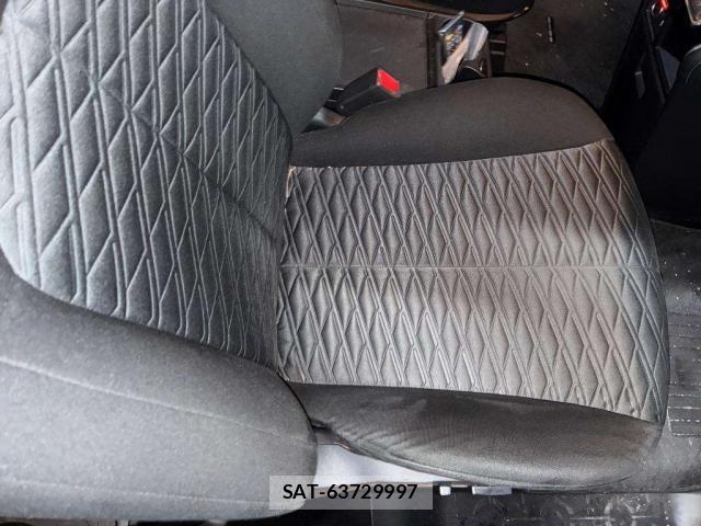 Mitsubishi DELICA 2023-05 8003332-4