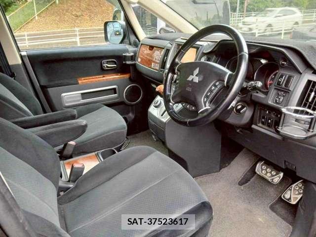 Mitsubishi DELICA 2007-03 8003595-6