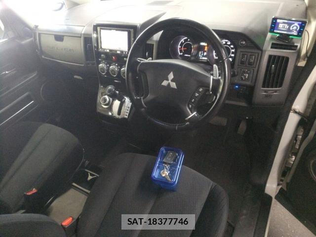 Mitsubishi DELICA 2016-10 8003731-2