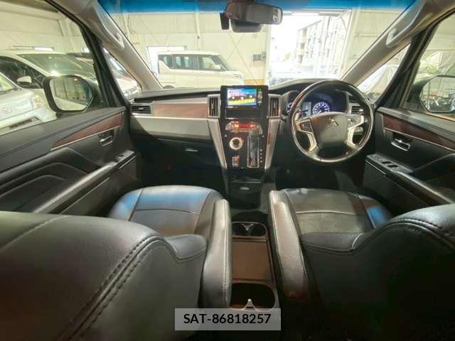 Mitsubishi DELICA 2019-05 8003762-6
