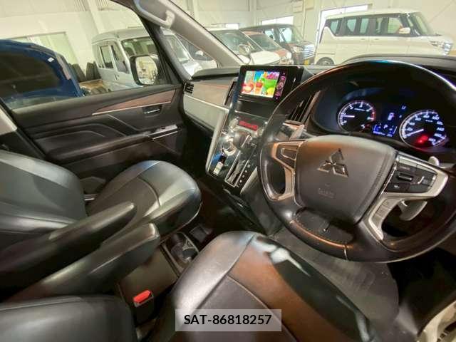 Mitsubishi DELICA 2019-05 8003762-7