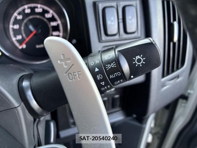 Mitsubishi DELICA 2018-10 8003982-13
