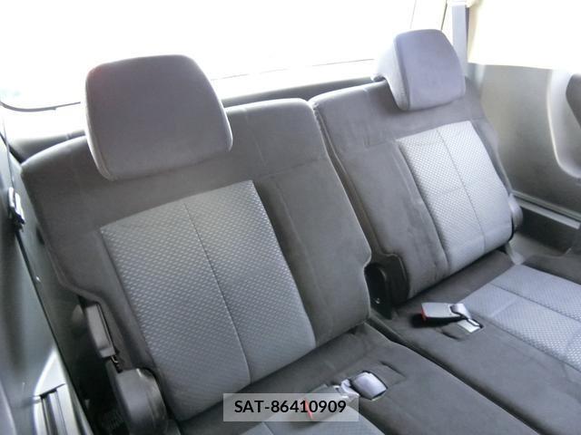 Mitsubishi DELICA 2010-03 8004105-5