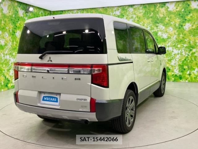 Mitsubishi DELICA 2021-10 8004551-2