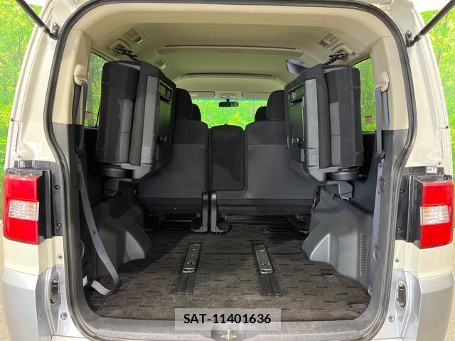 Mitsubishi DELICA 2011-06 8004624-9