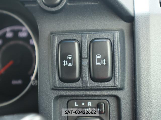 Mitsubishi DELICA 2012-06 8004747-9