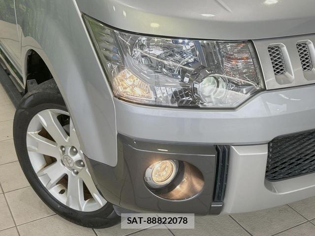 Mitsubishi DELICA 2013-11 8004763-12