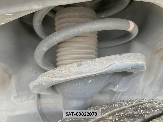 Mitsubishi DELICA 2013-11 8004763-19