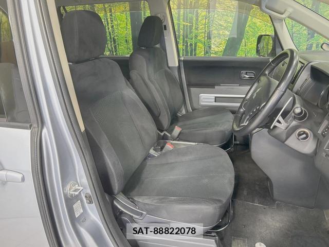 Mitsubishi DELICA 2013-11 8004763-7