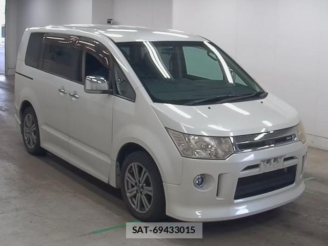 Mitsubishi DELICA 2011-10 8006235-0