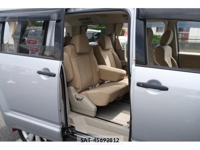 Mitsubishi DELICA 2007 8006336-18