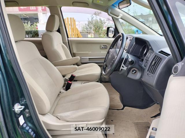Mitsubishi DELICA 2013-02 8006479-13