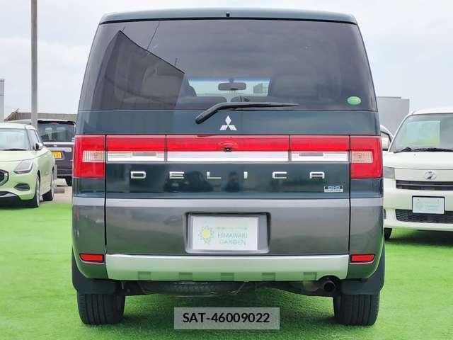 Mitsubishi DELICA 2013-02 8006479-17