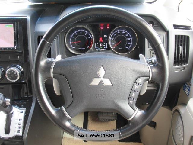Mitsubishi DELICA 2015-02 8006596-4
