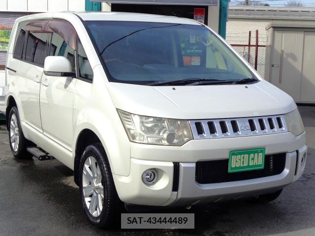 Mitsubishi DELICA 2011-03 8006771-1