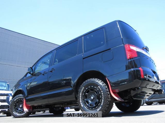 Mitsubishi DELICA 2025-11 8007260-9