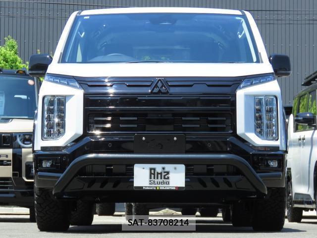 Mitsubishi DELICA 2026-04 8007266-13