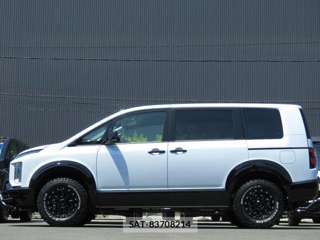 Mitsubishi DELICA 2026-04 8007266-15