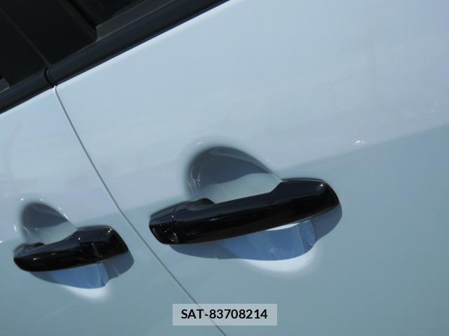 Mitsubishi DELICA 2026-04 8007266-18