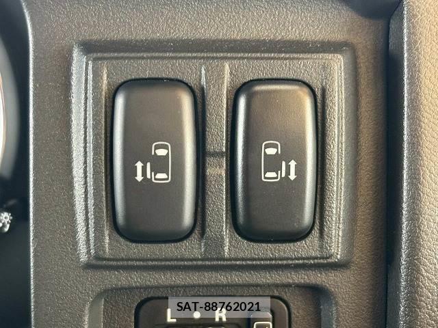 Mitsubishi DELICA 2018-07 8007341-7