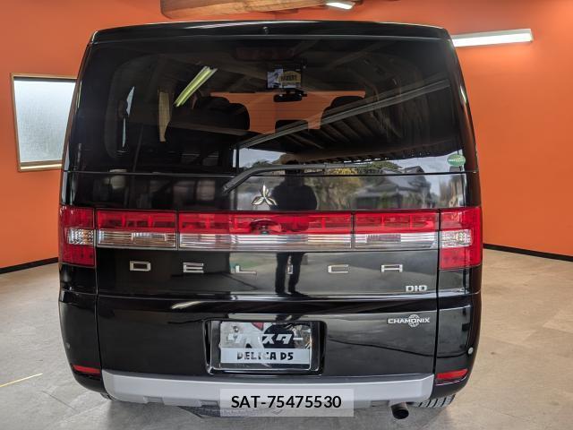 Mitsubishi DELICA 2015-04 8007413-2