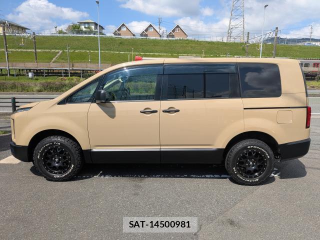 Mitsubishi DELICA 2019-03 8007419-4