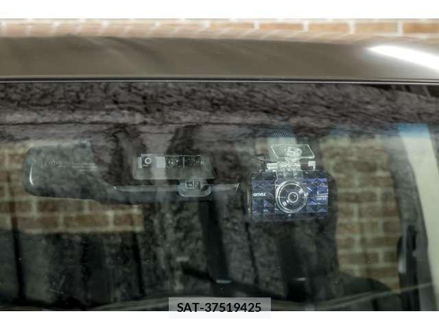 Mitsubishi DELICA 2019-04 8007607-12
