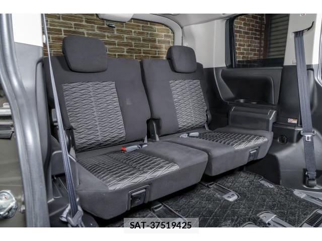 Mitsubishi DELICA 2019-04 8007607-15