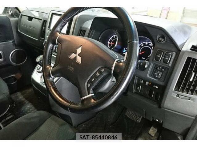 Mitsubishi DELICA 2013-08 8008172-2