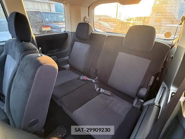 Mitsubishi DELICA 2010-11 8008429-18