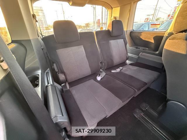 Mitsubishi DELICA 2010-11 8008429-6