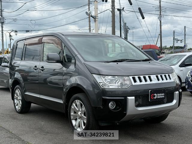Mitsubishi DELICA 2014-08 8008443-13