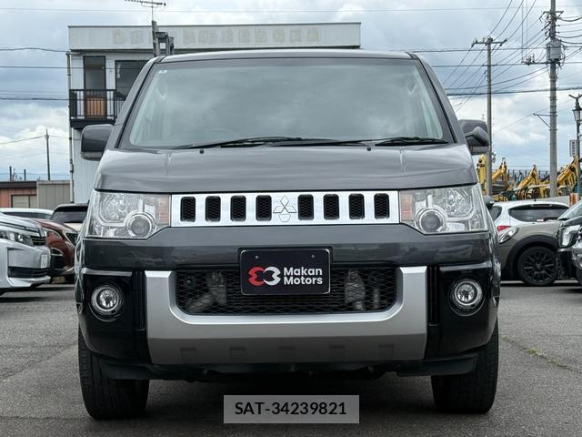 Mitsubishi DELICA 2014-08 8008443-2