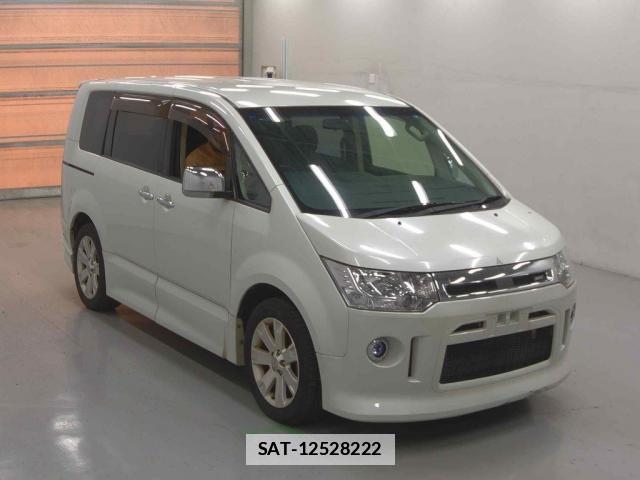 Mitsubishi DELICA 2015-03 8008521-0