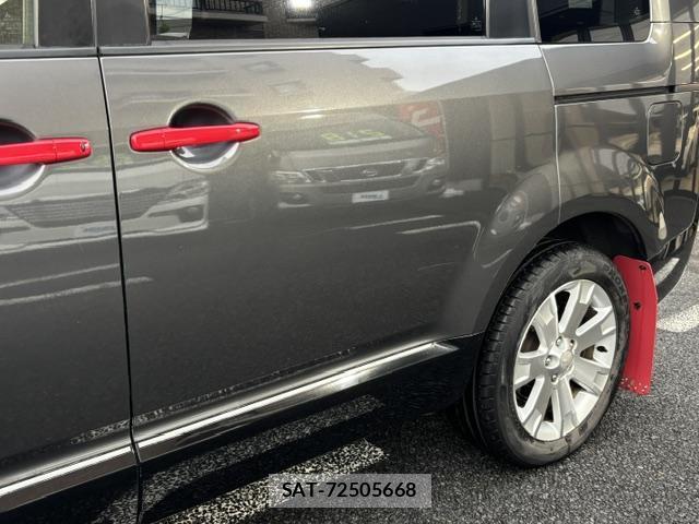 Mitsubishi DELICA 2013-02 8008738-13