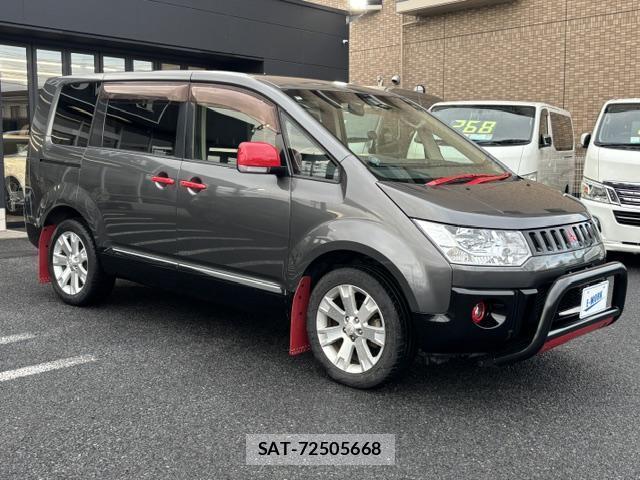 Mitsubishi DELICA 2013-02 8008738-3