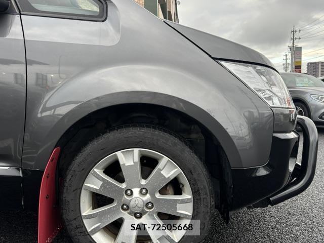 Mitsubishi DELICA 2013-02 8008738-8