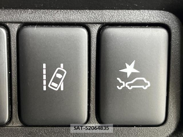 Mitsubishi DELICA 2019-07 8008794-4